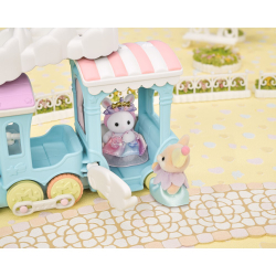 Sylvanian Families - Цветной поезд + фигурка лисы 5702 / артикул   5702  / GTIN 5054131057025