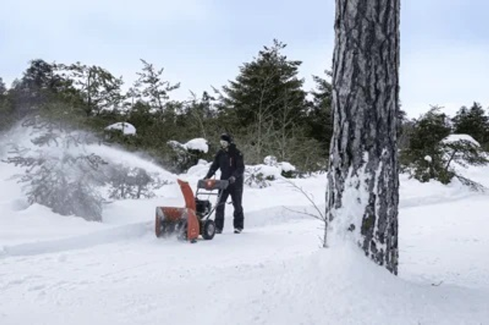 Снегоуборщик HUSQVARNA ST 124