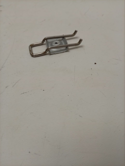 ESL98330 ктп2 Защёлка для посудомоечных машин Electrolux Zanussi AEG 1522344058 б/у