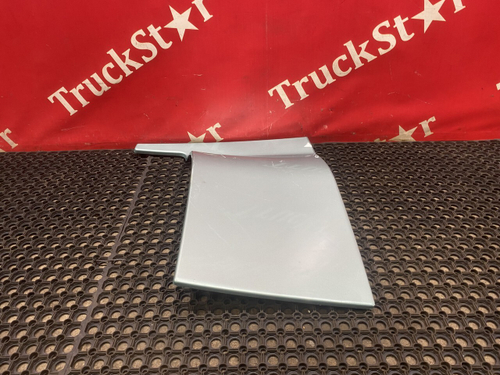 Спойлер кабины верхний левый 2024г