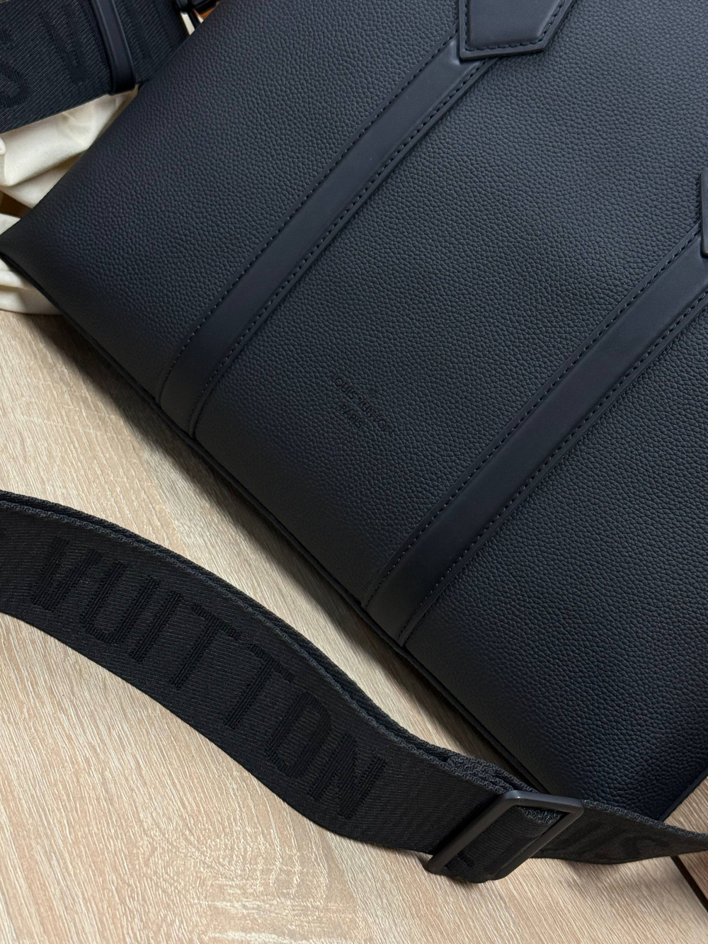 Портфель Louis Vuitton