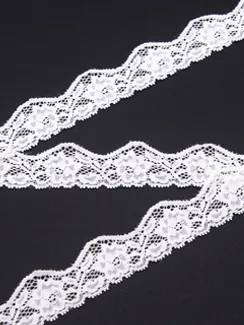 02-38 Кружево узкое эластичное 2,8 см, белый 001