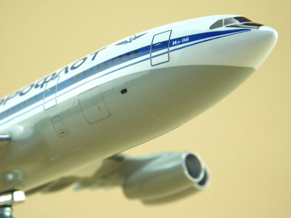 Модель самолета Ил-96-300 (М1:200,  Аэрофлот СССР-96005)