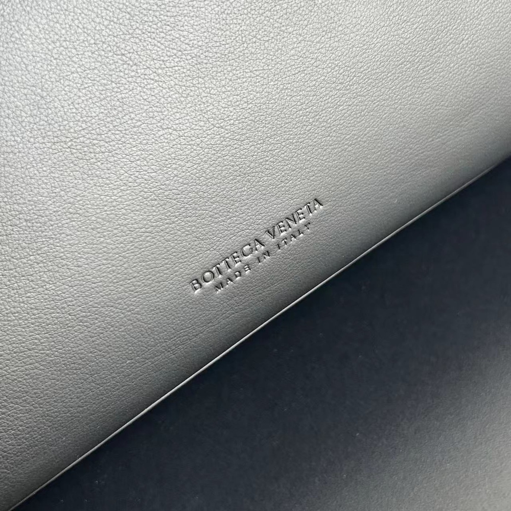 Bottega Veneta Large Andiamo 42 cm