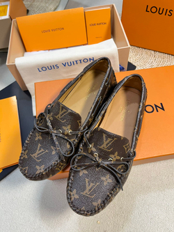 Louis Vuitton Mocassin