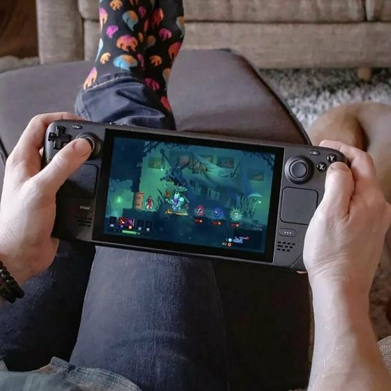 Игровая портативная консоль Valve Steam Deck 64 Gb