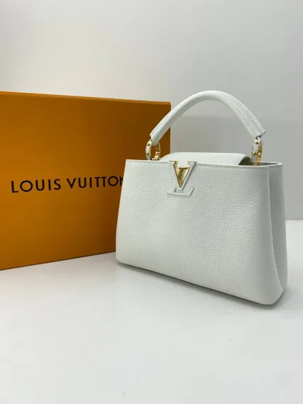 Сумка Louis Vuitton Capucines BB белый