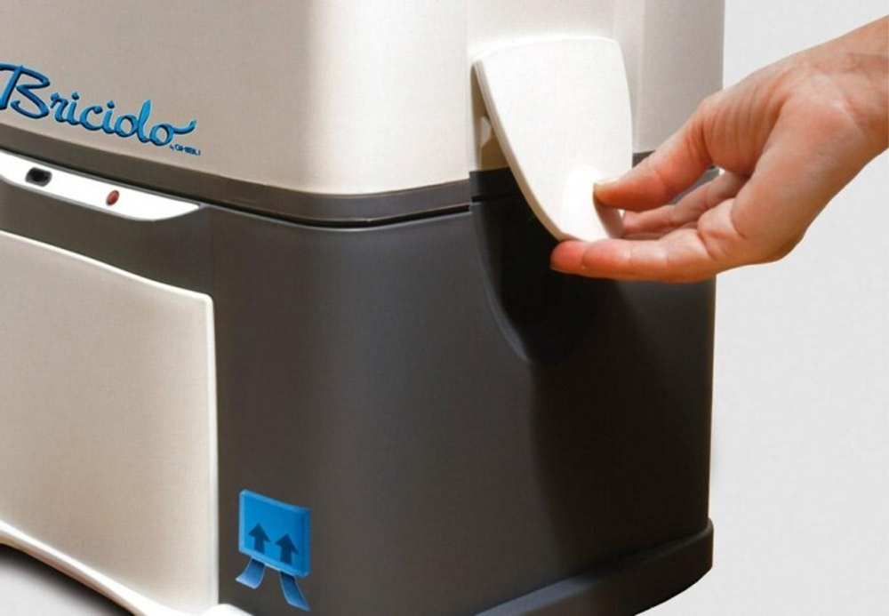 Пылесос бытовой для сухой уборки Ghibli BRICIOLO 15856410001