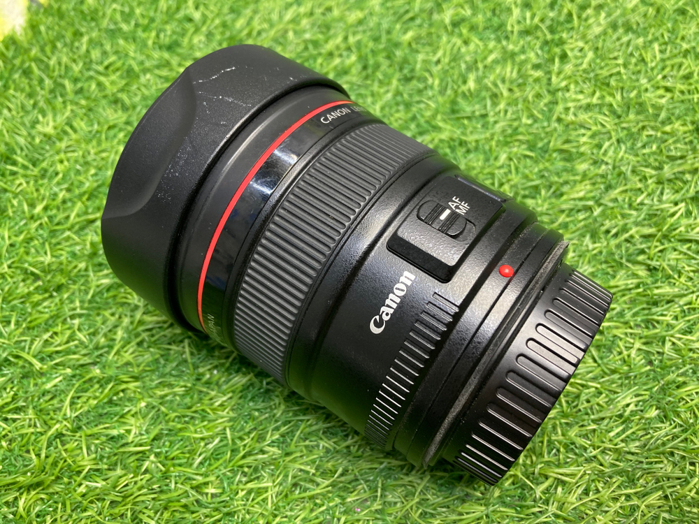 Canon EF 14mm 2.8L II USM