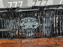 Решетка радиатора Toyota Land Cruiser Prado 150 17-нв Б/У Оригинал 5310160F60