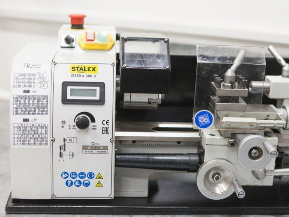 Станок токарный STALEX D180x300C настольный