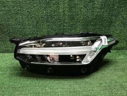 Битая Фара левая Volvo XC90 2 (14-19) Full LED
