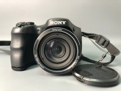 Sony Cyber-shot DSC-H200, отходит крышка батарейного отсека