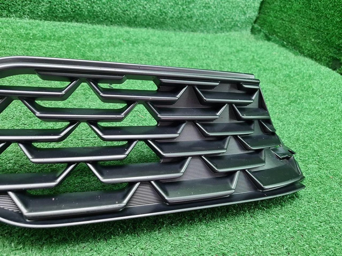 Решетка радиатора Kia K5 (2019-2023)