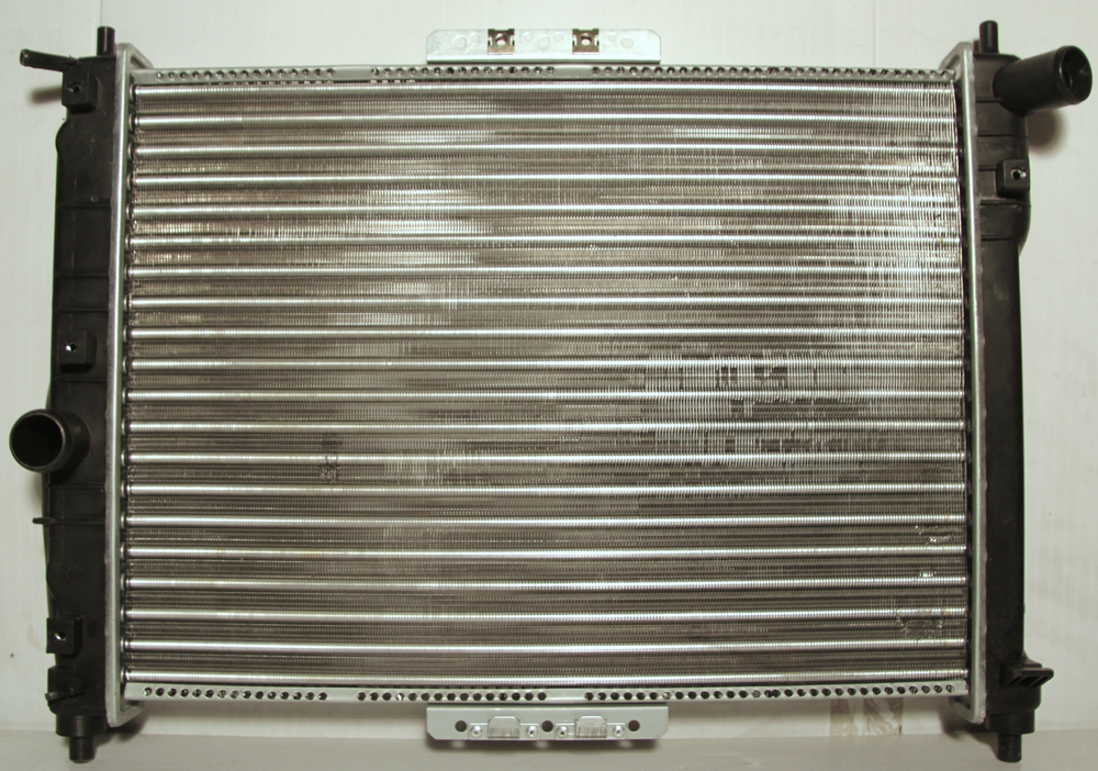 Радиатор охлаждения Chevrolet Lanos