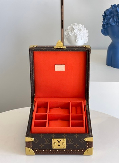 Louis Vuitton Coffret Joaillerie