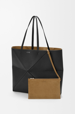 Loewe Большая сумка-тоут Puzzle Fold из мягкой зернистой телячьей кожи, черный