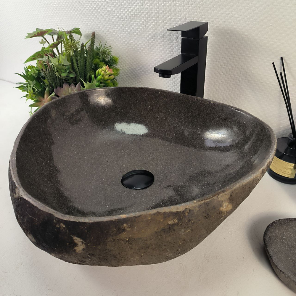 Раковина из речного камня RS-65257 48*44*15 0861