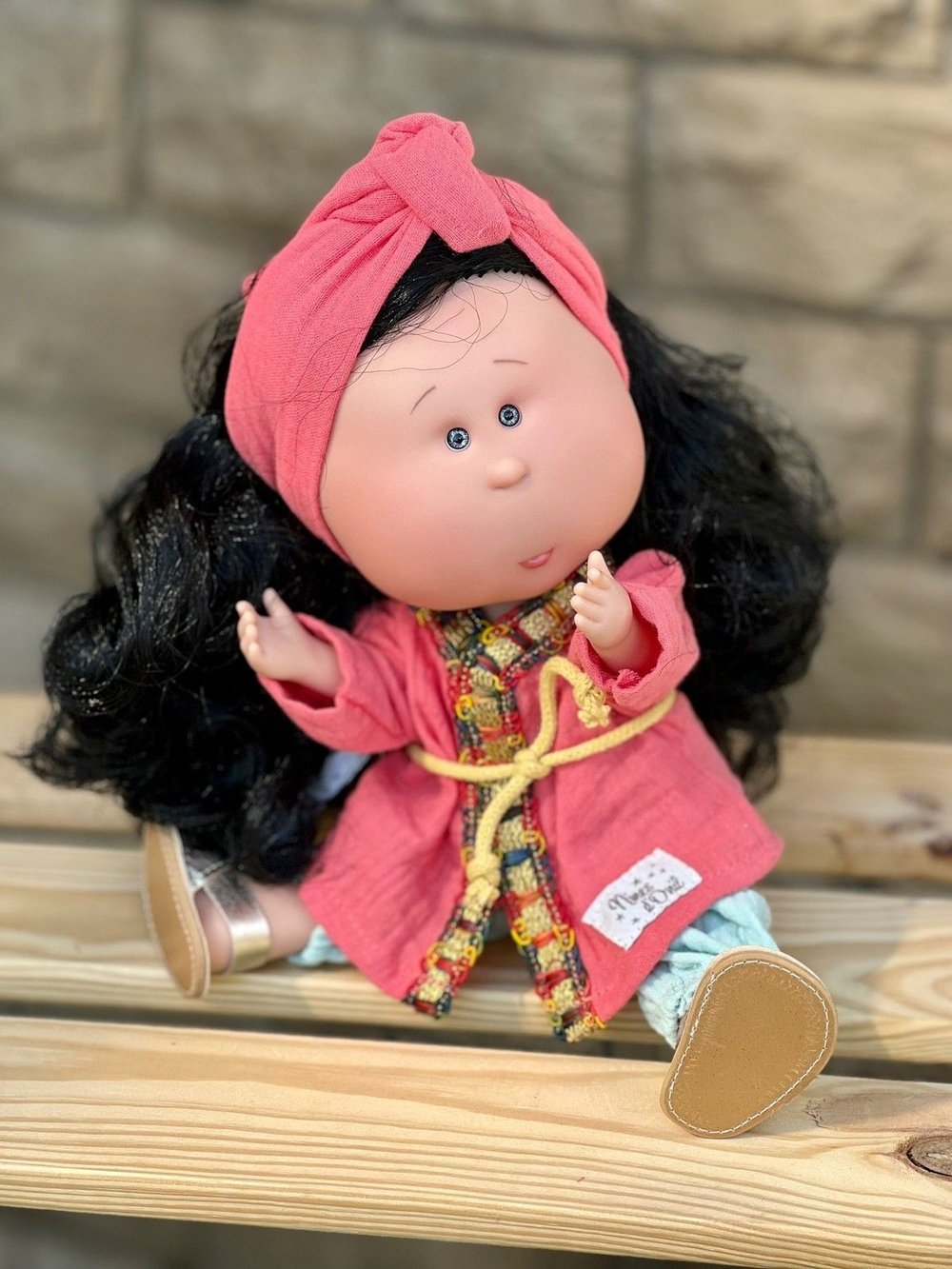 Кукла Nines виниловая 30см MIA CASE (1117)