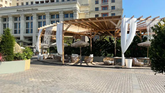 Комплект уличной мебели Woodland из массива эвкалипта, диван, 2 кресла, столик