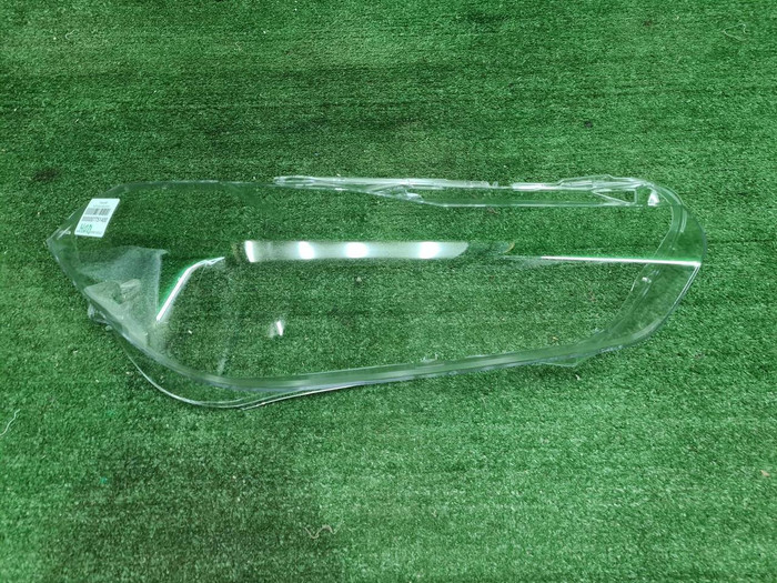 Стекло фары правое BMW X2 F39 (2017-2023)