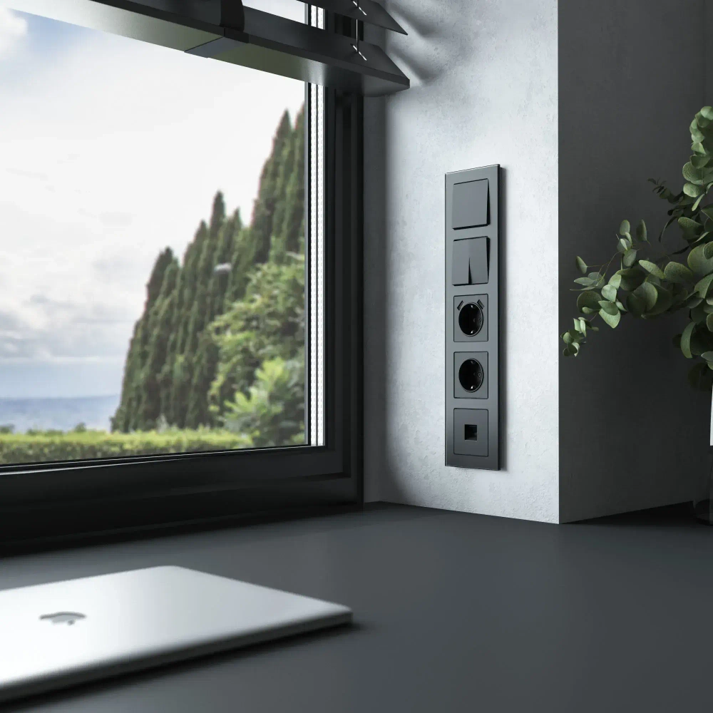 Рамка на 5 постов Senso (черный, стекло soft-touch) W0053108