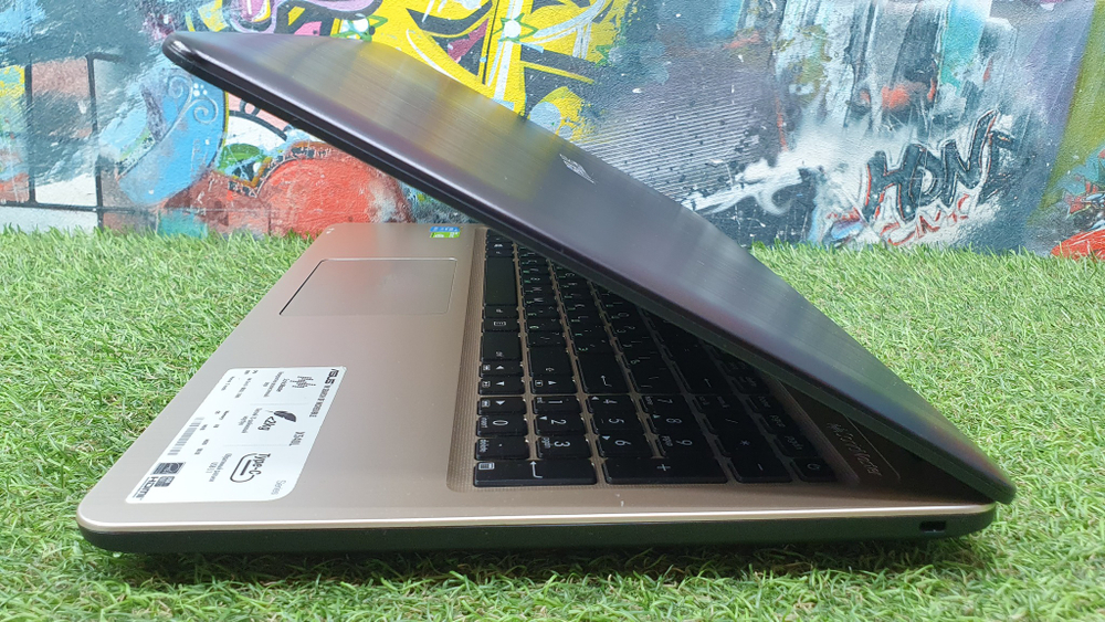 Ноутбук ASUS i3-5/4Gb/ 920M 1ГБ/X540LJ-XX755T  [90nb0b11-m11210]/Windows 10