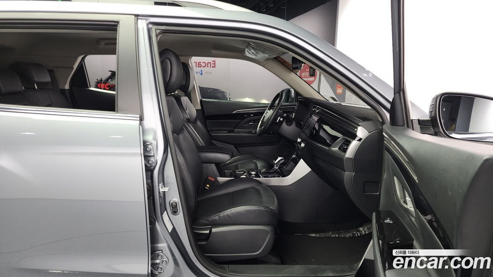 KG Mobility (Ssangyong) Beautiful Korando Бензин 1.5 2WD C5 (01.2022)