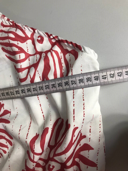 Платье для яркого и стильного образа, маркировка S, визуально на 44 размер