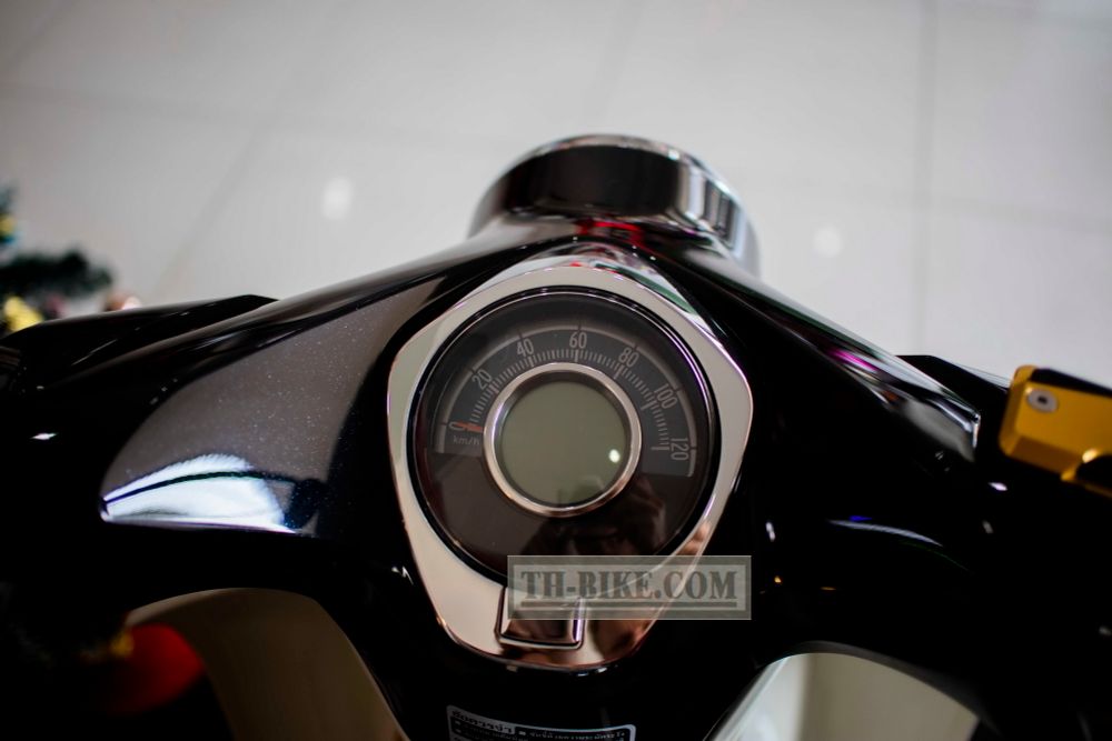 37230-K0G-901. PLATE ASSY., REFLECTING  Honda C125