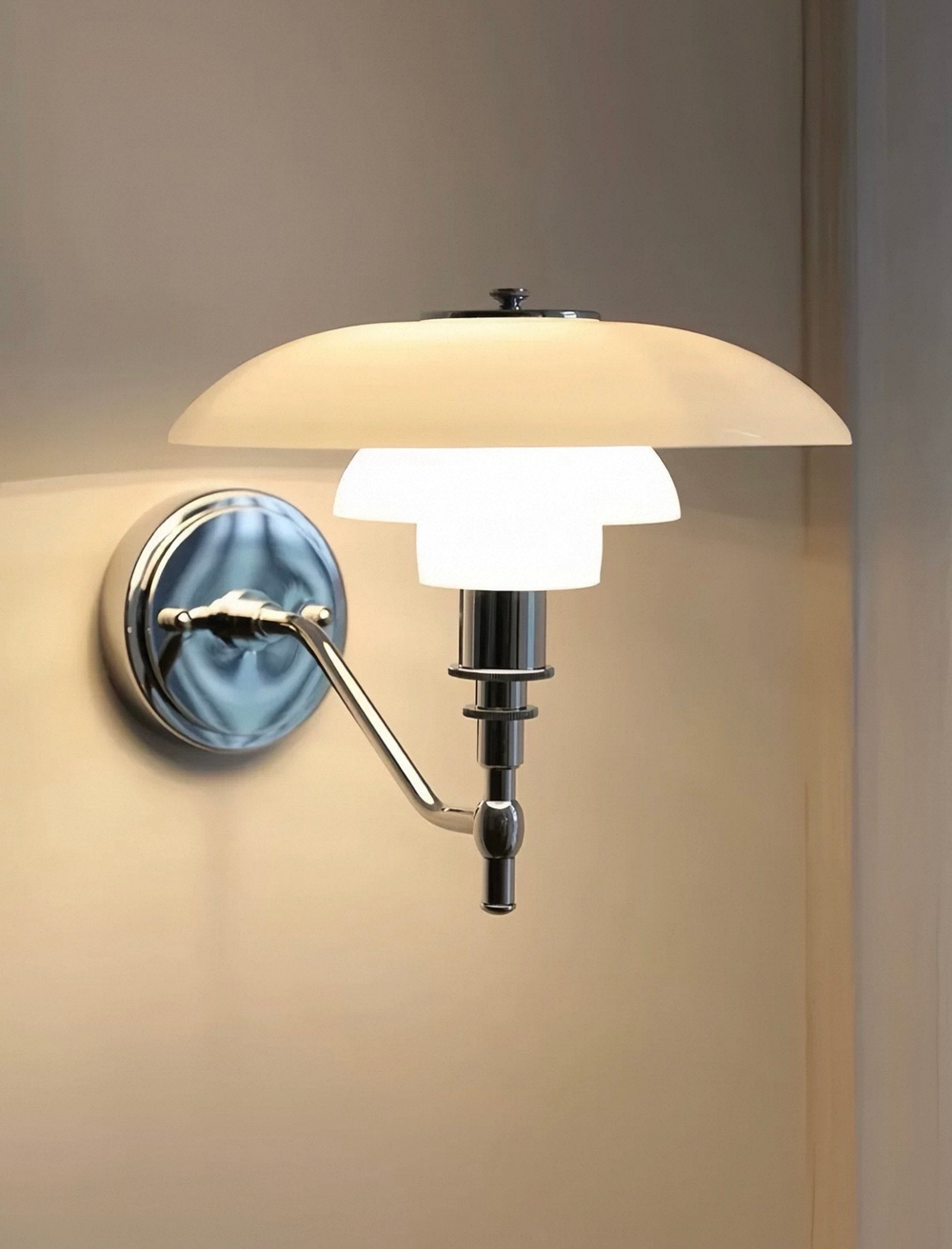 Wall design lamp Ph 2/1 by Louis Poulse