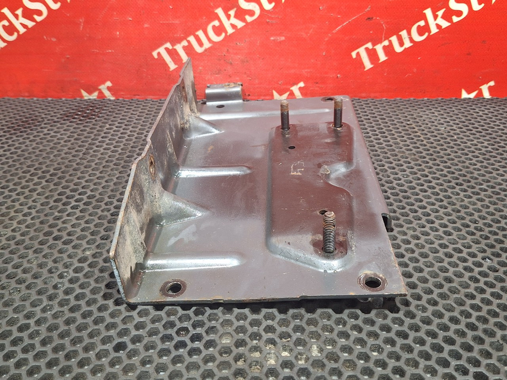 Кронштейн блока Adblue