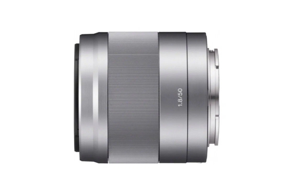 Sony 50mm f/1.8 OSS (SEL-50F18), серебристый