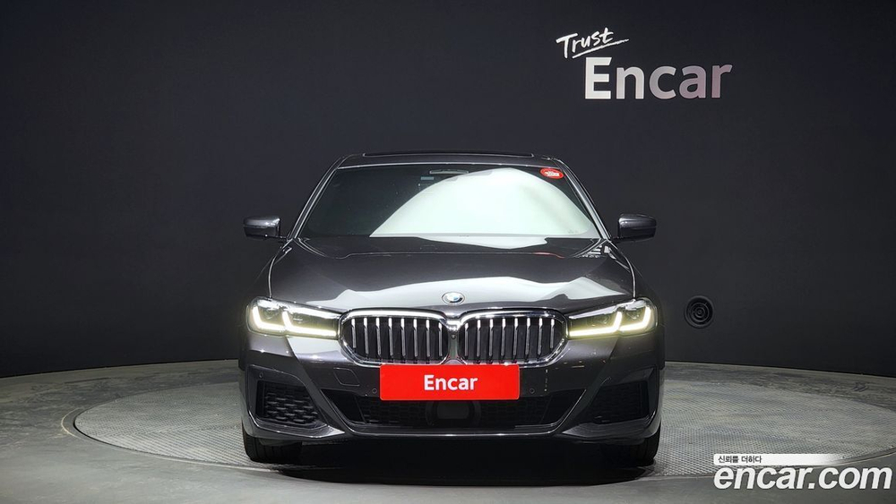 BMW 5 Series (G30) 523d M Sports (04.2021)