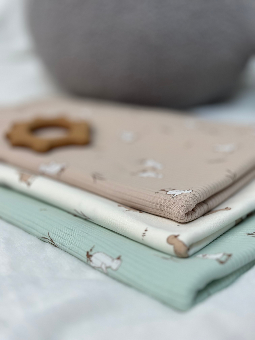 Пелёнка Утята Рубчик Светлый кофе 85*130 RinaAmari