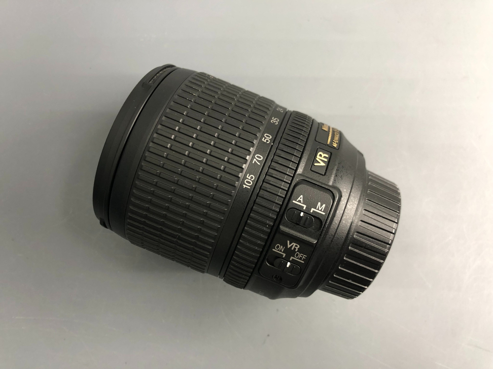 Nikon 18-105mm 3.5-5.6G AF-S ED IF DX VR Nikkor