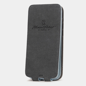 Чехол для iPhone 15 Pro Robert из кожи козы, голубого цвета