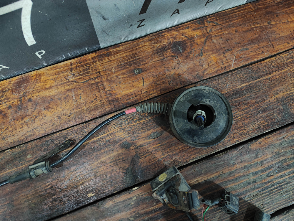 Проводка амортизатора переднего правого Genesis G90 1 (HI) 16-19 Б/У Оригинал 54649D2051