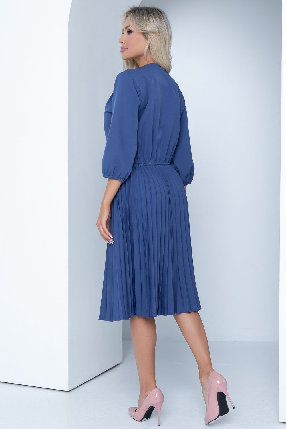 Платье Идеальный силуэт (гофре, джинс) Diolche (Акция)