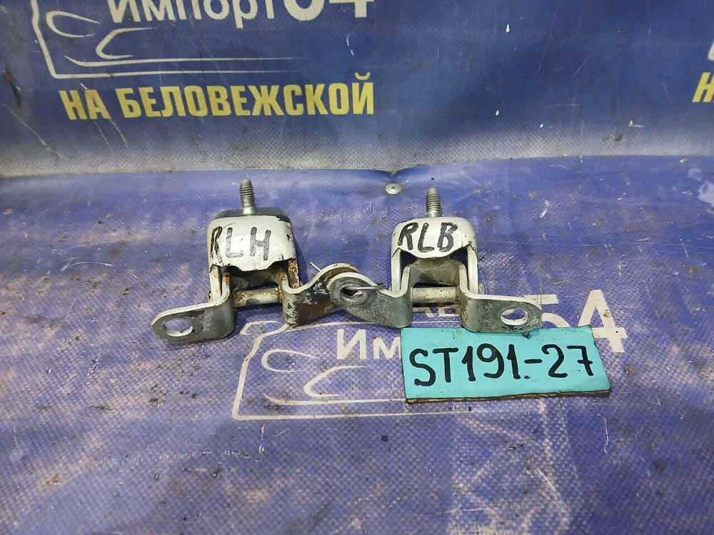 Петля двери задней левой TOYOTA CORONA 1995