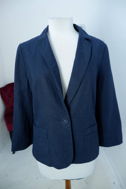 Жакет лаконичный на каждый день, визуально 46 размер