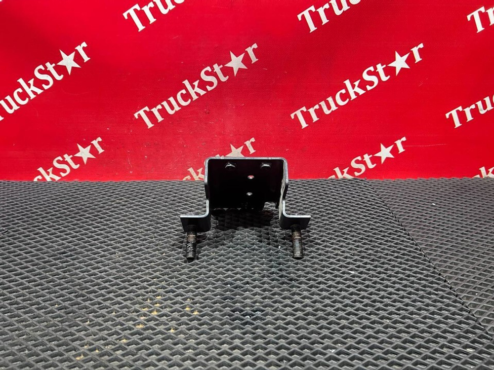 Кронштейн электромагнитного клапана