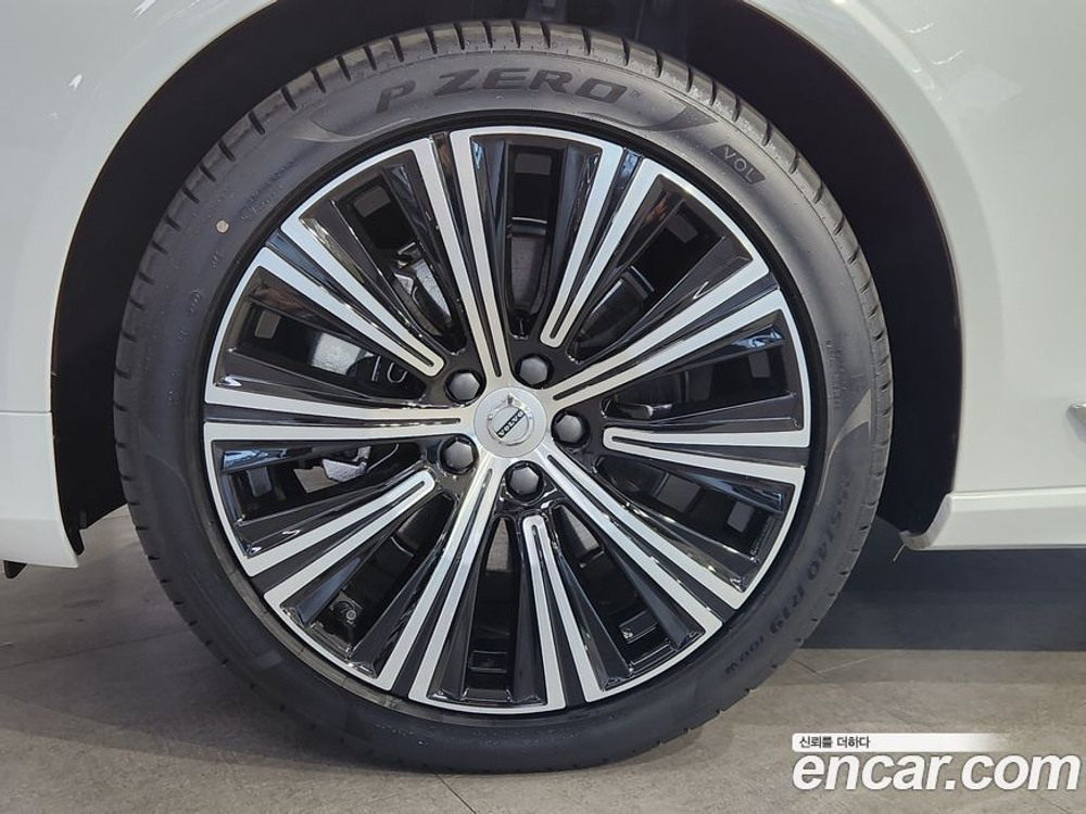 Volvo S90 B5 Ultimate Bright (10.2023)