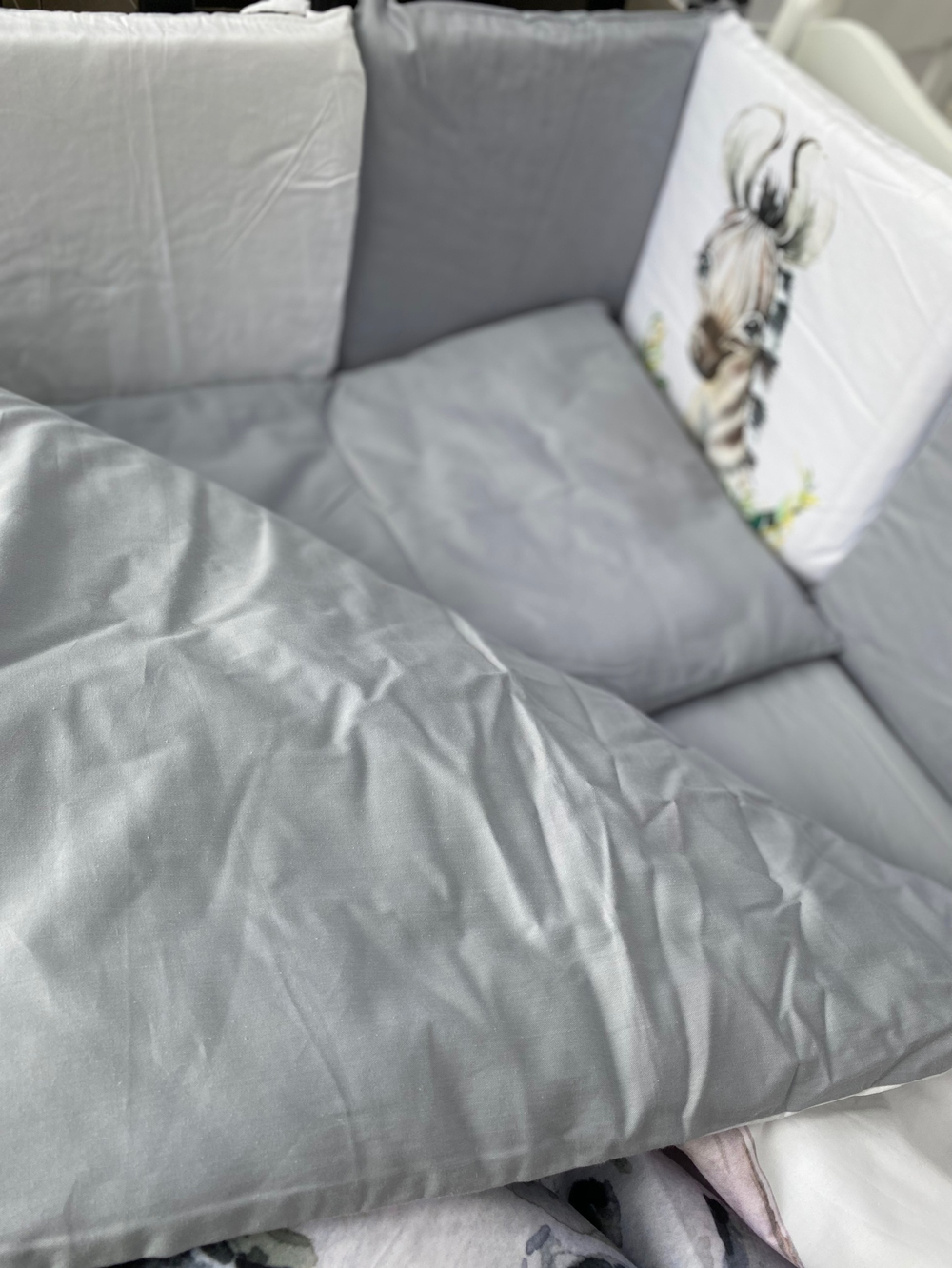 Комплект в кроватку 6-ти предметный (подушечки 17 предметов) "Детская история" Африка сатин