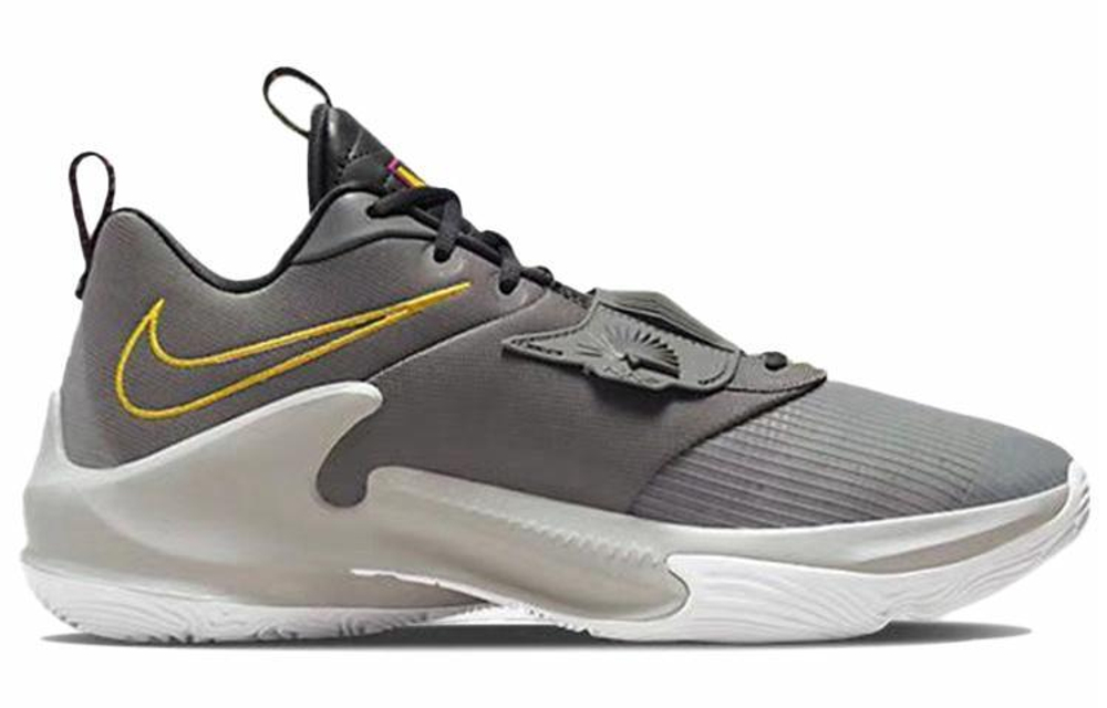 Кроссовки Nike Freak 3 Zoom Ep