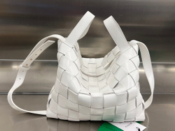 Bottega Veneta Bowling Cassette 28 cm