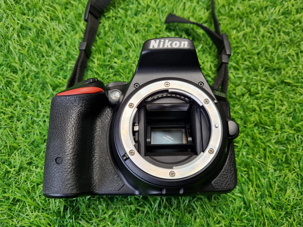 Nikon D5500 + 18-55mm 2500 кадров Покупка/Продажа