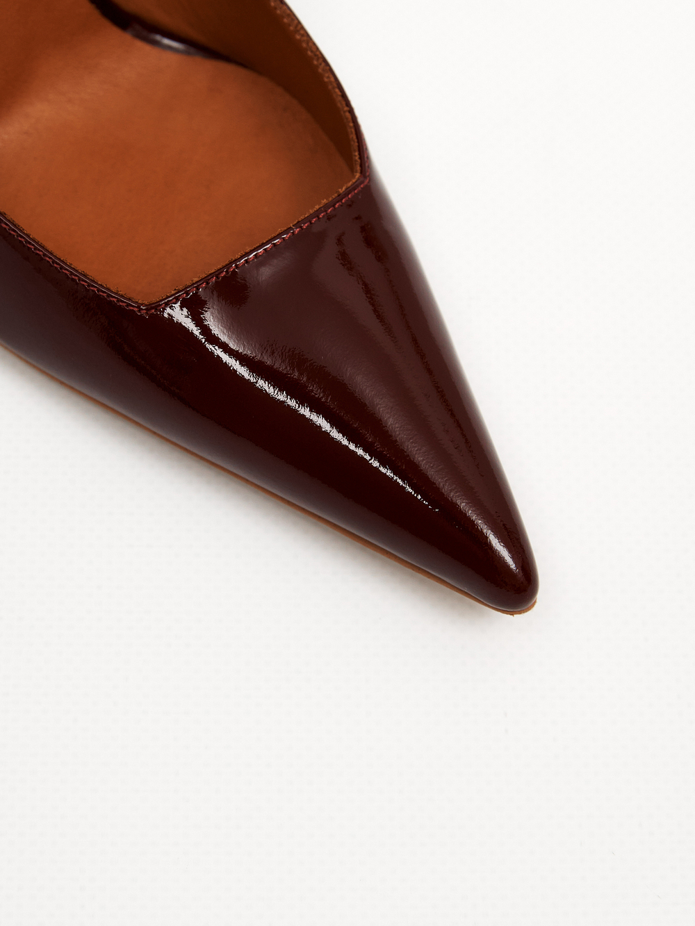 Лодочки из натуральной кожи KATE / Красные