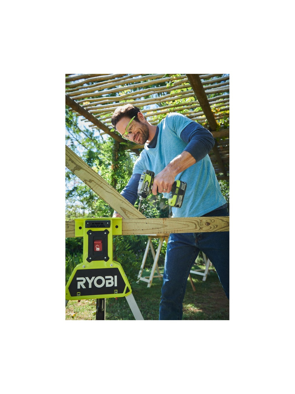 Импульсный бесщеточный винтоверт Ryobi ONE+ R18IDBL-0  без аккумулятора в комплекте 5133002662