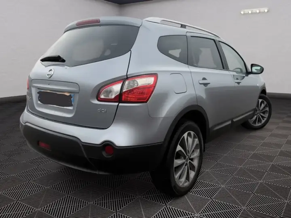 Nissan Qashqai+2